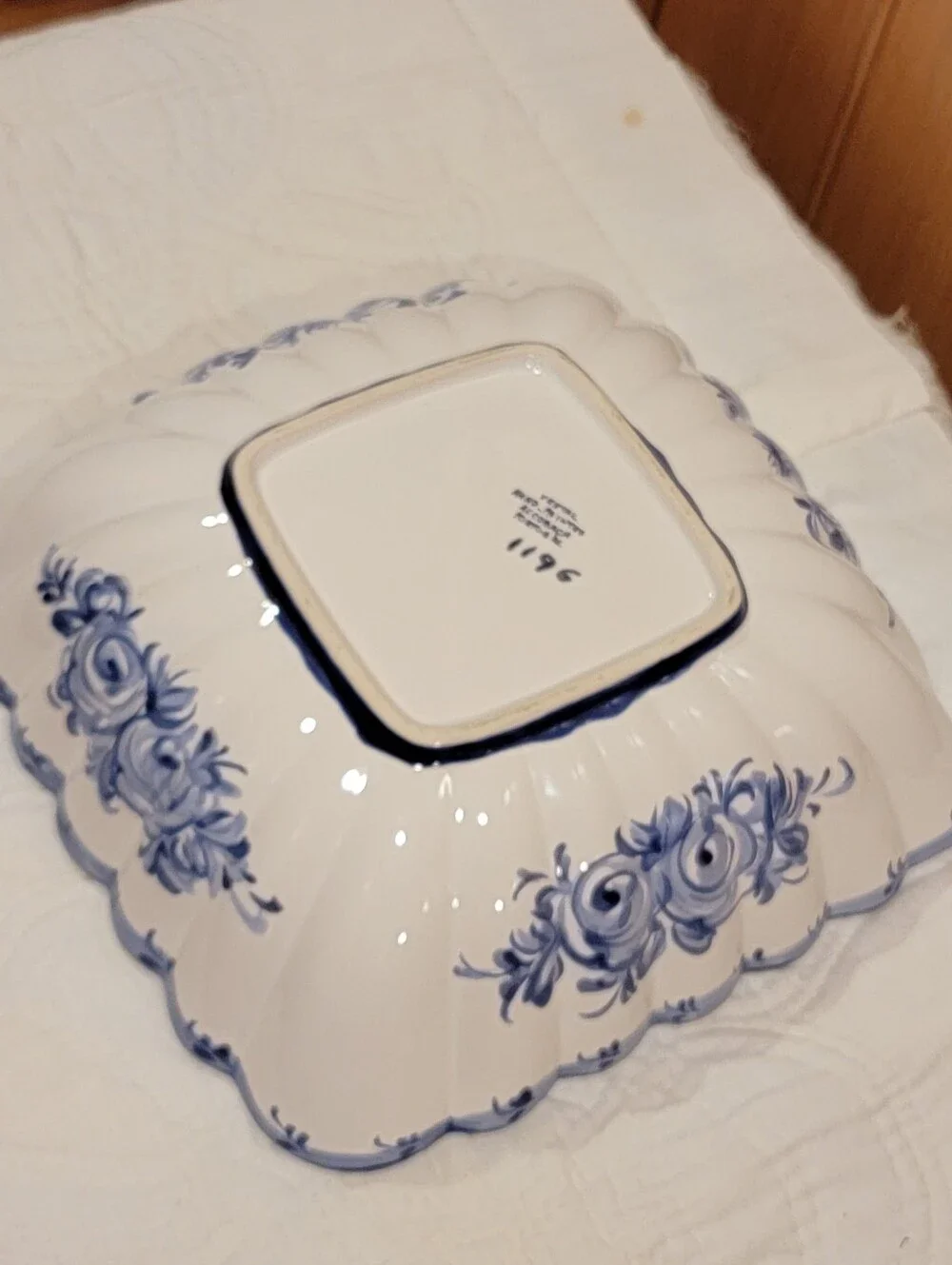 Vintage Alcobaca Portugal Ceramic Hand-Painted Fluted Square Bowl Vestal 1196